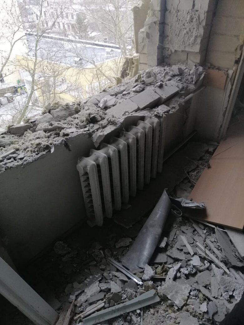 Наслідки обстрілу лікарні у Херсоні 03