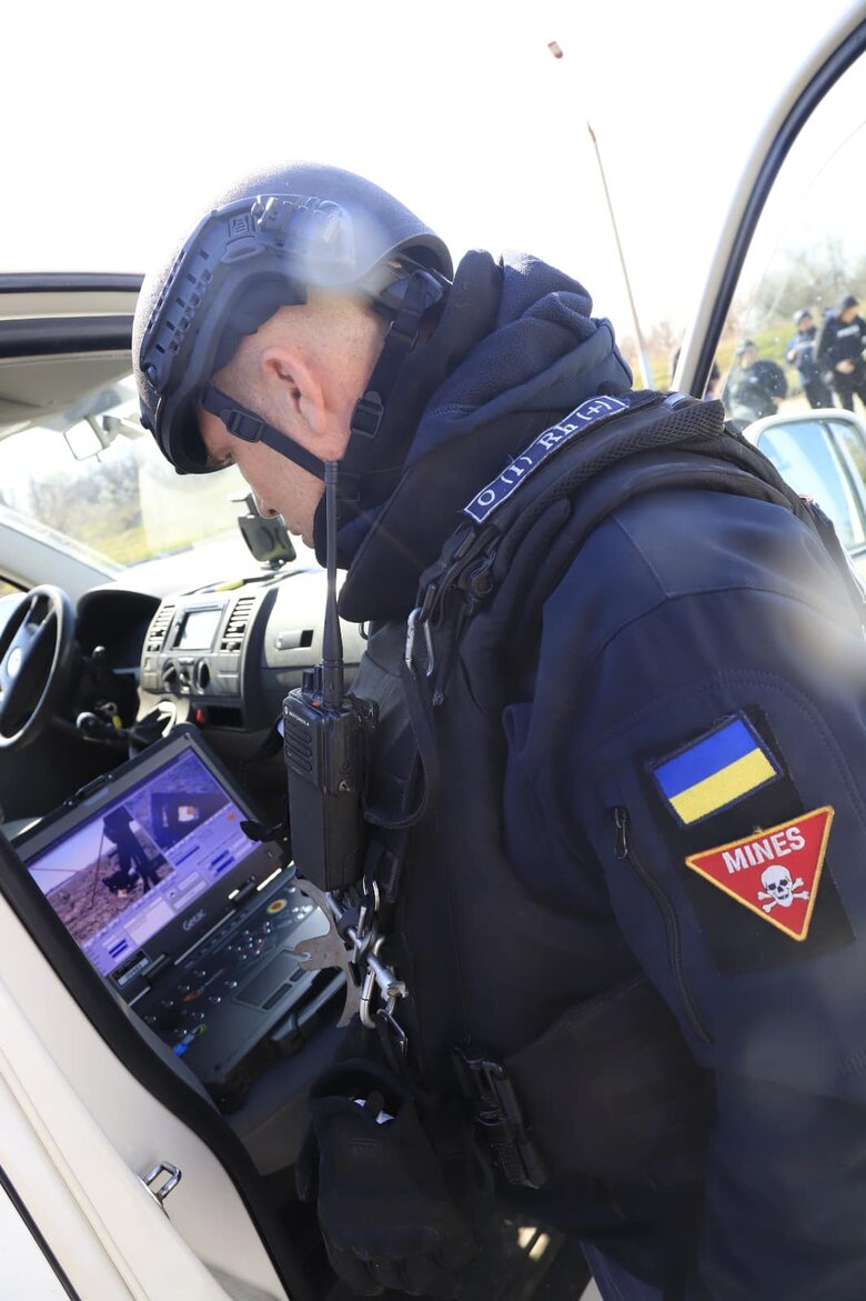 6 співробітників ДСНС загинули внаслідок російського обстрілу на Херсонщині 10