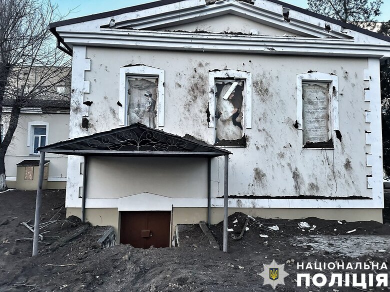 Последствия вражеских обстрелов Херсонщины 01