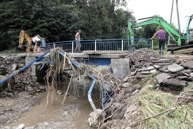 Польщу затопило: у країні пройшли сильні зливи 15