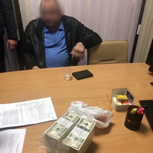 Прокуратура Киева завершила следствие в отношении экс-руководителя завода Маяк, пытавшегося заработать $2,5 млн на продаже имущества Укроборонпрома 03