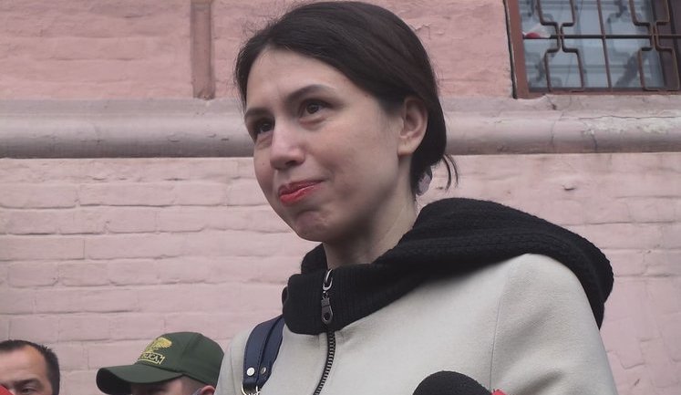 Суд отправил Чорновол под круглосуточный домашний арест. ВИДЕО