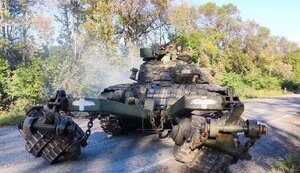 Таран російської БМП-2: "Зі всієї дурі розганяємось... Беха полетіла в кювет". ВІДЕО+ФОТОрепортаж