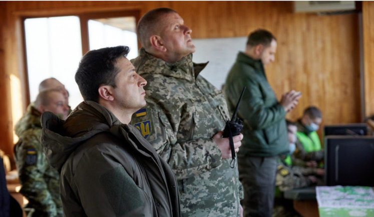 "Zelensky heads Armed Forces, without him Zaluzhny cannot conduct any operations," adviser to President's Office