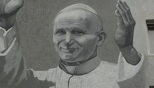 "Це не востаннє, є люди, незадоволені хорошими відносинами України і Польщі", - посол Пєкло про псування муралу Іоанна Павла II в Києві