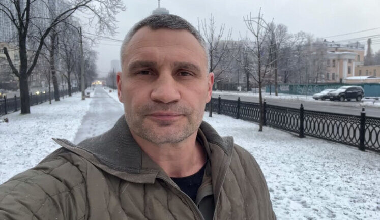 "Не хочу вступать в политические баталии, мне есть чем заниматься в городе", - Кличко рассказал о работе пунктов обогрева
