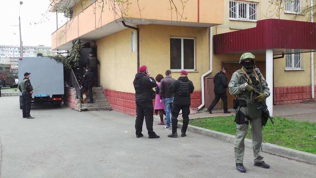 Торнадовцев доставили в Оболонский райсуд Киева 08 Торнадовцев доставили в Оболонский райсуд Киева 08