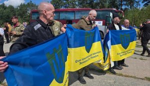 Среди освобожденных из плена РФ - солдаты, сержанты и несколько офицеров, большинство из которых имеют ранения и тяжелые заболевания, - Координационный штаб. ФОТОрепортаж
