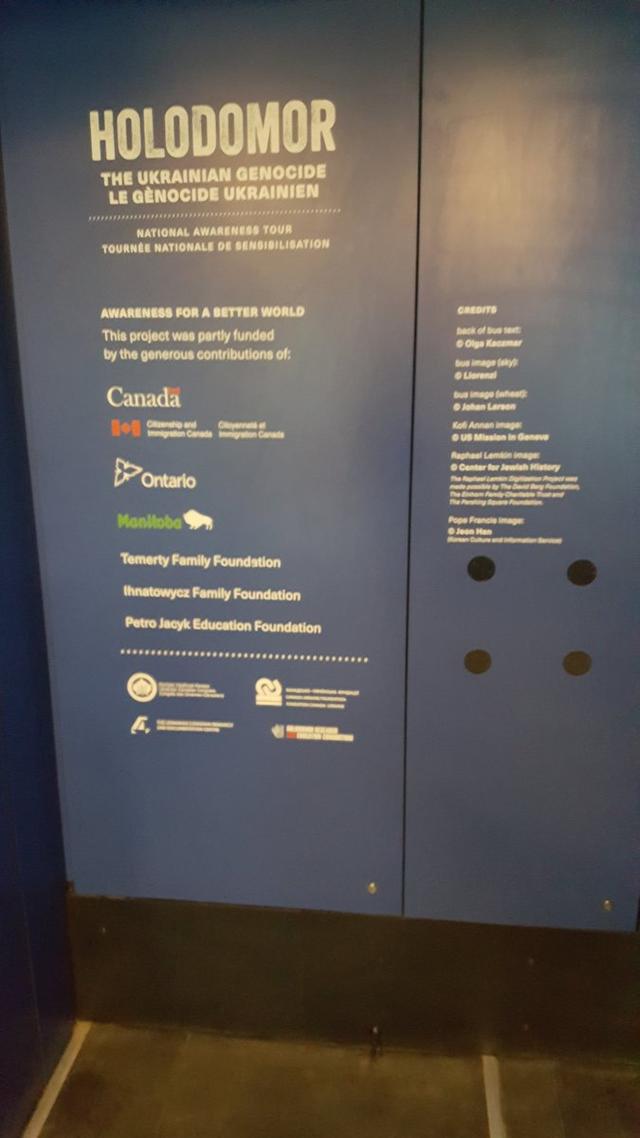 В парламенте Канады почтили память жертв Голодомора 08 В парламенте Канады почтили память жертв Голодомора 08