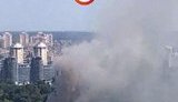 Біля ст.м. "Гідропарк" у Києві сталася пожежа. Метро працює в звичайному режимі. ФОТОрепортаж