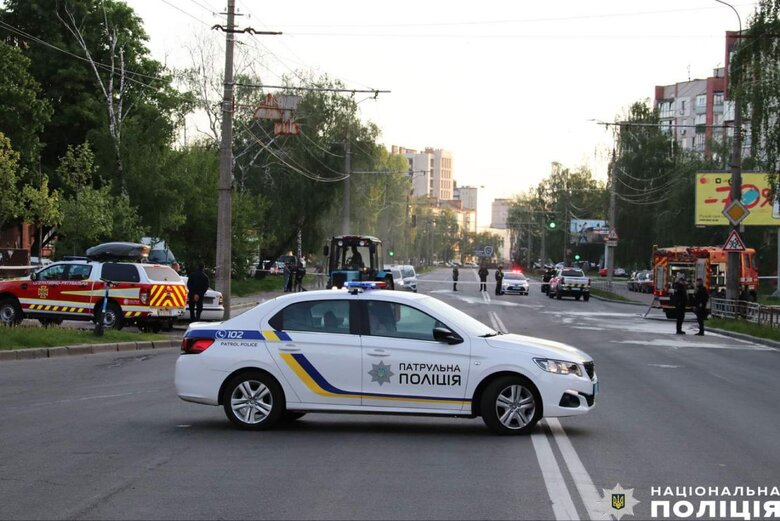 У приміщенні банку у Чернігові стався вибух