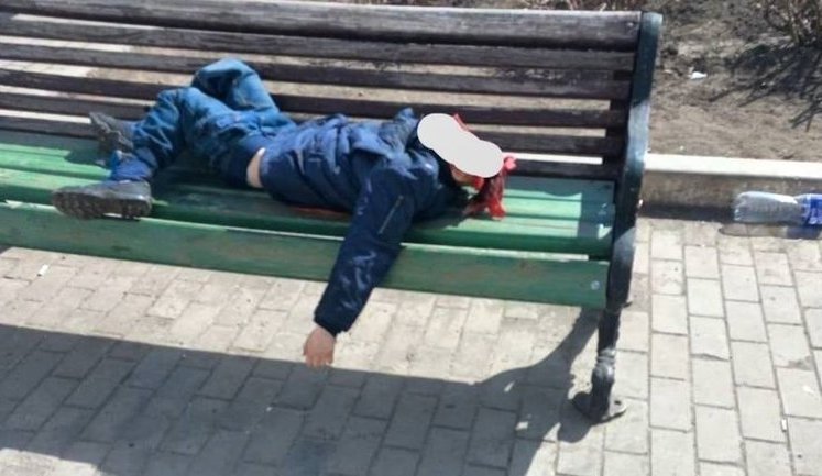 Child was killed today by Russian army at Kramatorsk railway station. PHOTO 18+