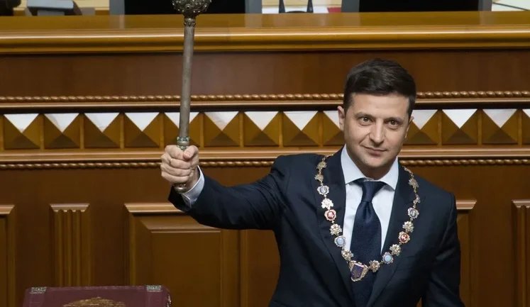 "Зеленский останется в истории как Хмельницкий", - "слуга народа" Богуцкая