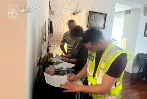 На Хмельниччині селищного голову і спільників підозрюють у розкраданні