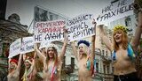Украинки встретили Путина голой грудью: &amp;quot;Украина - не Алина&amp;quot;, &amp;quot;Кремлевским карликам не дадим!&amp;quot;. ФОТОрепортаж.