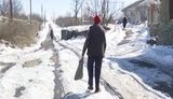"У моєму будинку близько 15 прольотів - СПГ, гранатомет. Нікуди не ходимо - обстріл може початися", - мешканці прифронтового селища Жованка. ВIДЕО