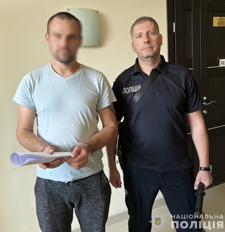 У Дніпрі та Слов'янську затримали паліїв автомобілів ЗСУ: деталі