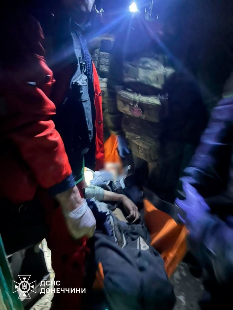 Российский удар по Краматорску: двое раненых и разрушения