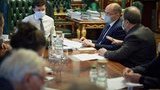 Зеленскому представили результаты доклинической фазы исследования препарата-претендента на звание украинской вакцины против COVID-19, - ОП