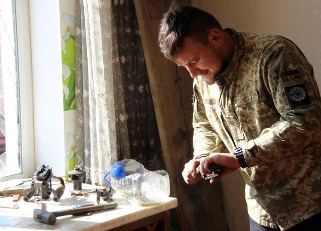 Розвідника 72-ї ОМБр Миколу Ларіна, який загинув під час обстрілу під Авдіївкою, поховали на Полтавщині 06