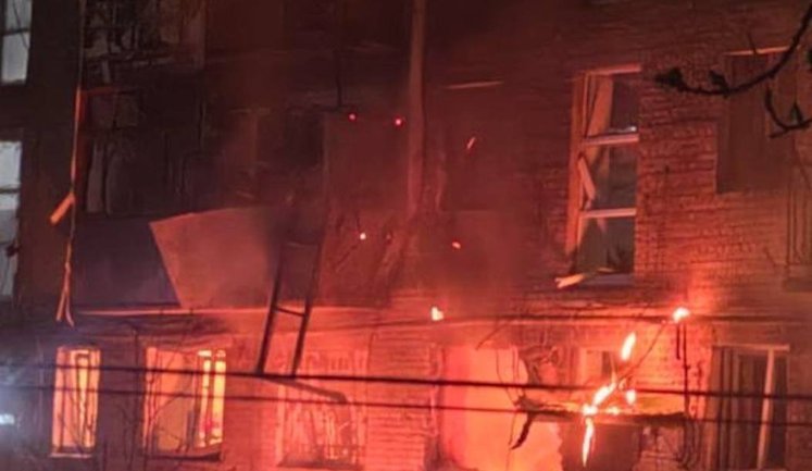 РФ второй раз за день атаковала беспилотником жилой дом в Сумах: есть пострадавшие. ВИДЕО+ФОТОрепортаж (обновлено)