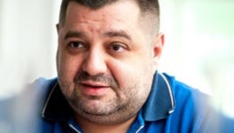Якщо стаканчик кави на заправці розцінюється як гідний вчинок - це діагноз, - Грановський