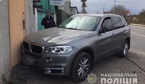 Пьяный водитель на BMW сбил беременную женщину на Киевщине, - Нацполиция. ФОТО