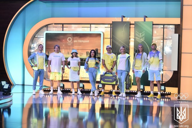 Під час проводів збірної України на літню Олімпіаду презентували форму команди і тематичну поштову марку 01
