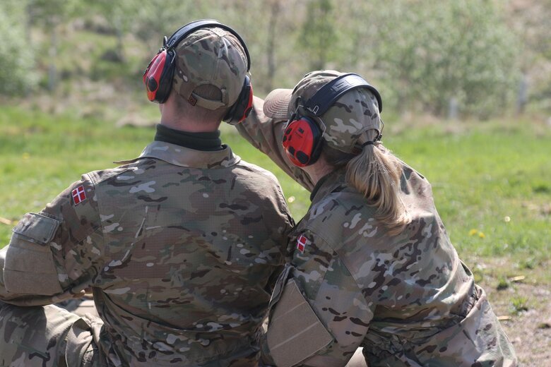 Українські військові відпрацьовують ведення вогню на навчаннях у Великій Британії, - Генштаб 07