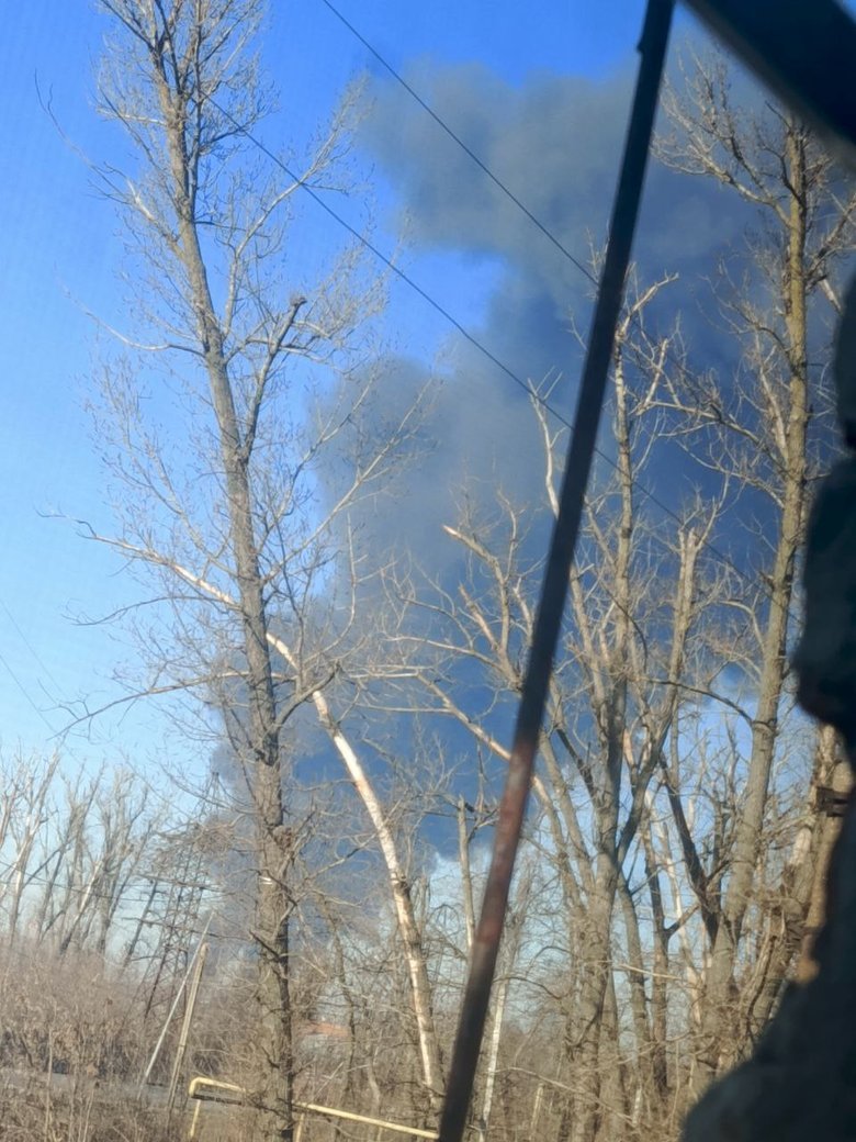 Атака дронів на Новошахтинський завод нафтопродуктів