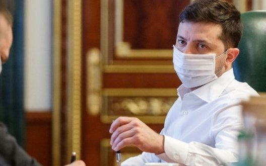 Zelenskyi signs law on fines for refusal to wear mask