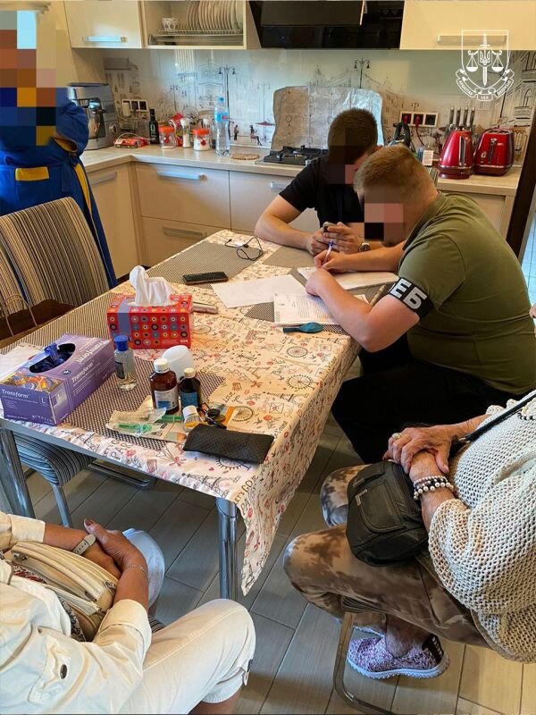 Посадовців медзакладів викрито на заволодінні мільйонами бюджетних коштів