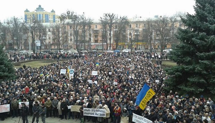 "Защитим Украину вместе!": юго-восток поднимается против российской агрессии