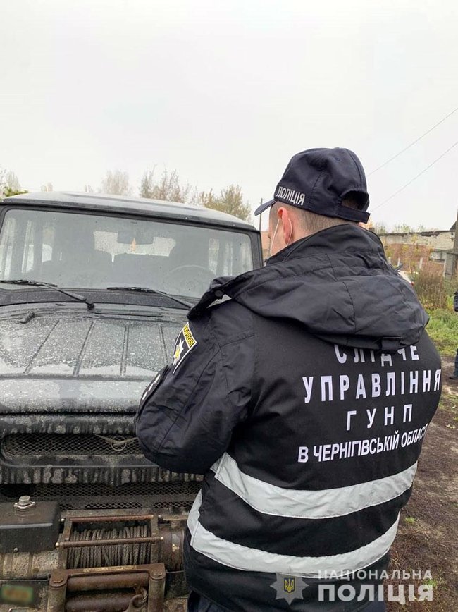 Столичні співробітники рибоохорони займалися браконьєрством на Чернігівщині 01