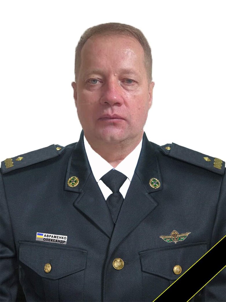 Із полеглим прикордонником Олександром Авраменком попрощалися на Сумщині 01