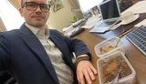Малюська попробовал еду из Лукьяновского СИЗО: Каша с мясом замечательные, борщ - не очень. ФОТО