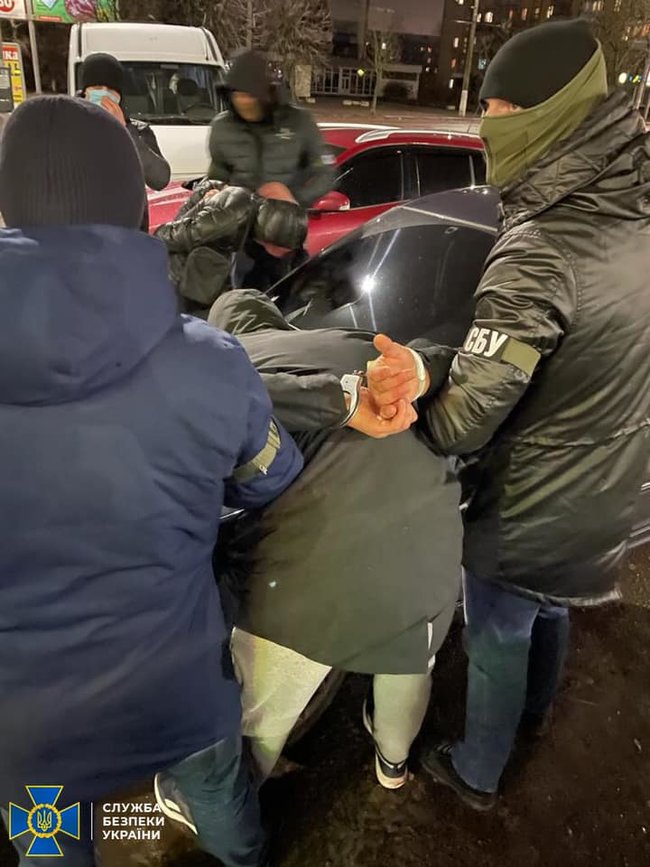 СБУ затримала банду рекетирів, що тероризувала Житомир 04