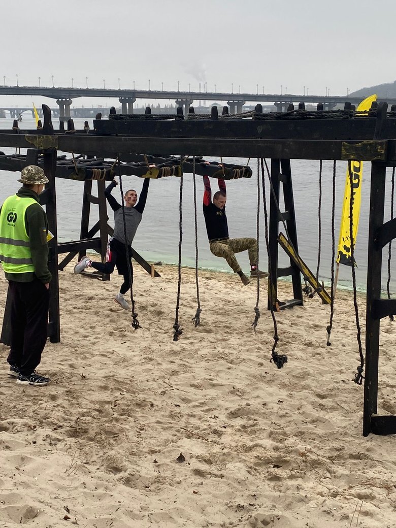 Забег военных и гражданских Дикая гонка