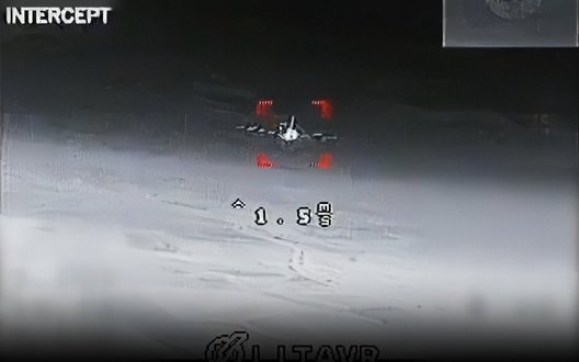 Defender Media показали відео, як працює система донаведення на дронах-перехоплювачах LITAVR. ВIДЕО