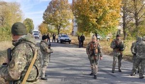 Конфликт полиции с добровольцами в Кременной: полиция открыла уголовное производство
