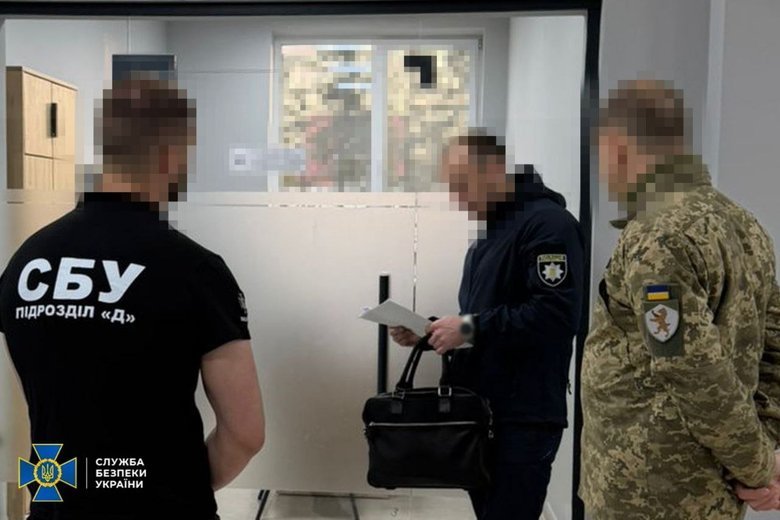 організатори схем для ухилянтів