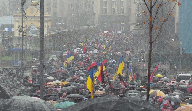 "Марш обурених": Саакашвілі провів акцію за прийняття законів про імпічмент президента і антикорупційний суд (оновлено). ВІДЕО+ФОТОрепортаж