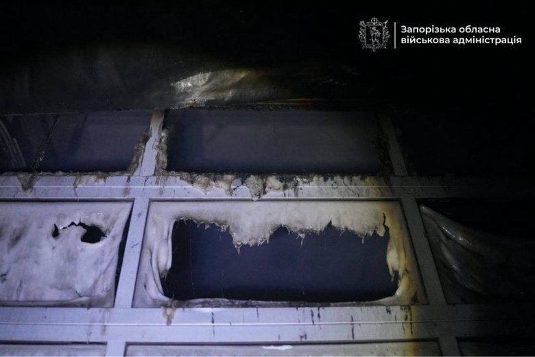 Россия атаковала Запорожье дронами: возник пожар на автостоянке, есть пострадавший