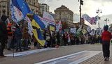 Інвестори банку "Аркада" перекрили Хрещатик: "Винних - за ґрати! Житло - добудувати!". ВІДЕО+ФОТОрепортаж