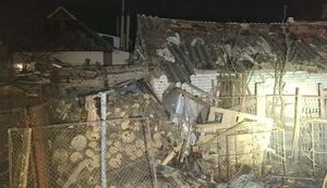 Российский БпЛА упал в Ахтырской громаде на Сумщине, повреждены дома. ФОТО