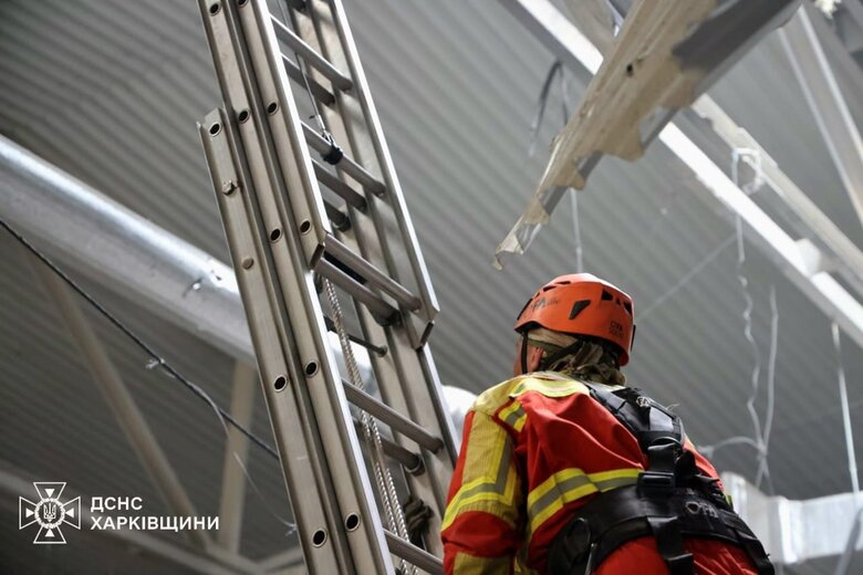 магазин в Харкові після обстрілу