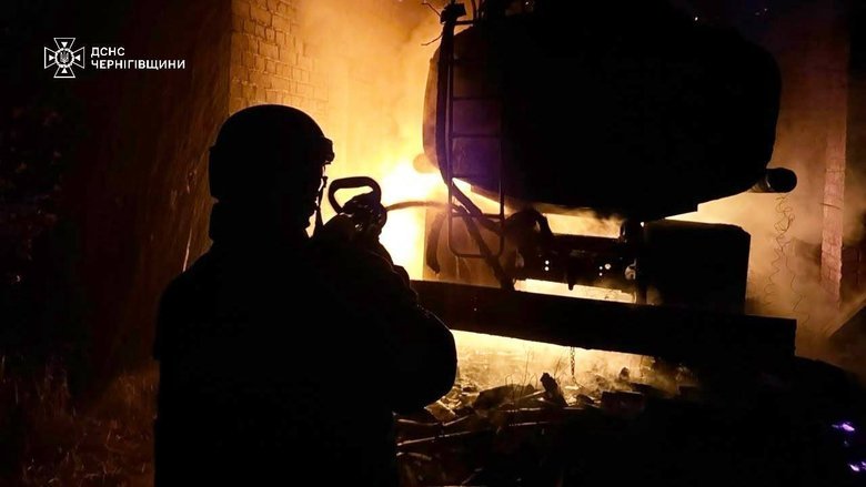 Russian drones attacked the Snovsk district: fires broke out at a petrol station and an agricultural enterprise