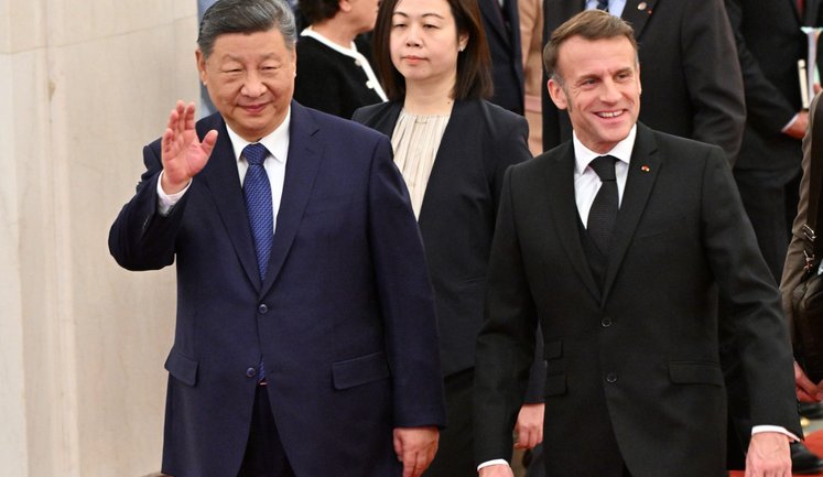 Макрон закликав Сі Цзіньпіна допомогти досягти мораторію на удари по інфраструктурі України