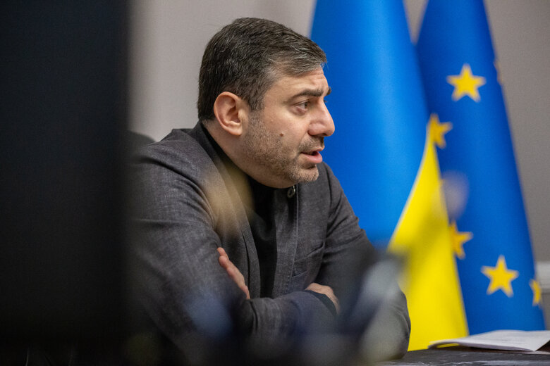 Омбудсман Дмитро Лубінець: Вкрадених з України дітей росіяни намагаються перевиховати в дусі русского мира. Для трудных детей є окремі спеціальні табори 07