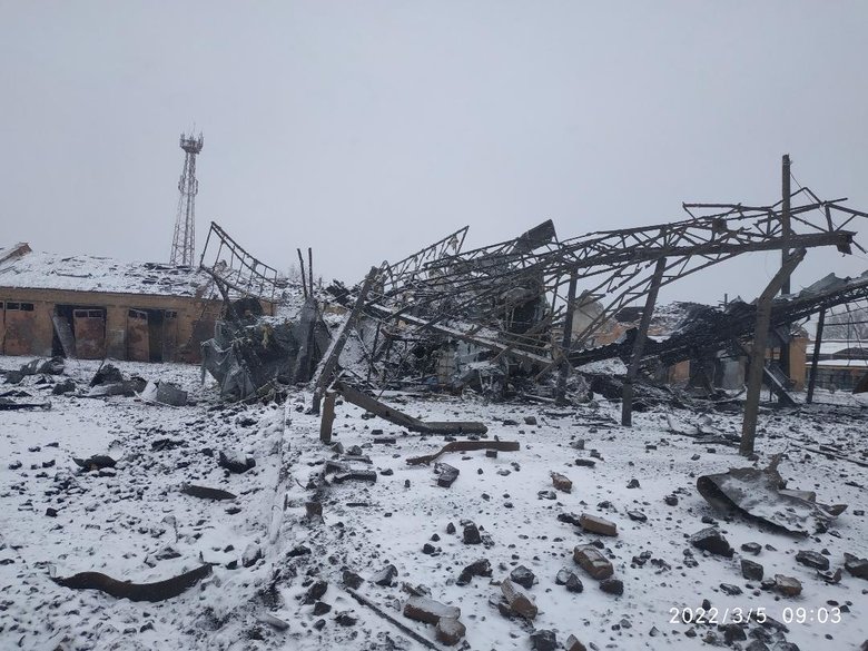 І тоді всі, хто міг працювати з РПГ-7, мухами – вийшли на вулицю Сумську – і вже готувалися до вуличних боїв, - драматична історія захисту міста Лебедин на Сумщині 05